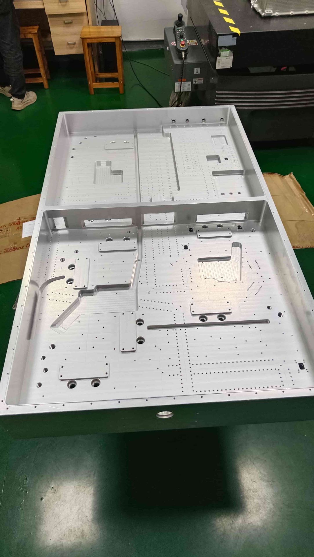 大型激光器腔體
