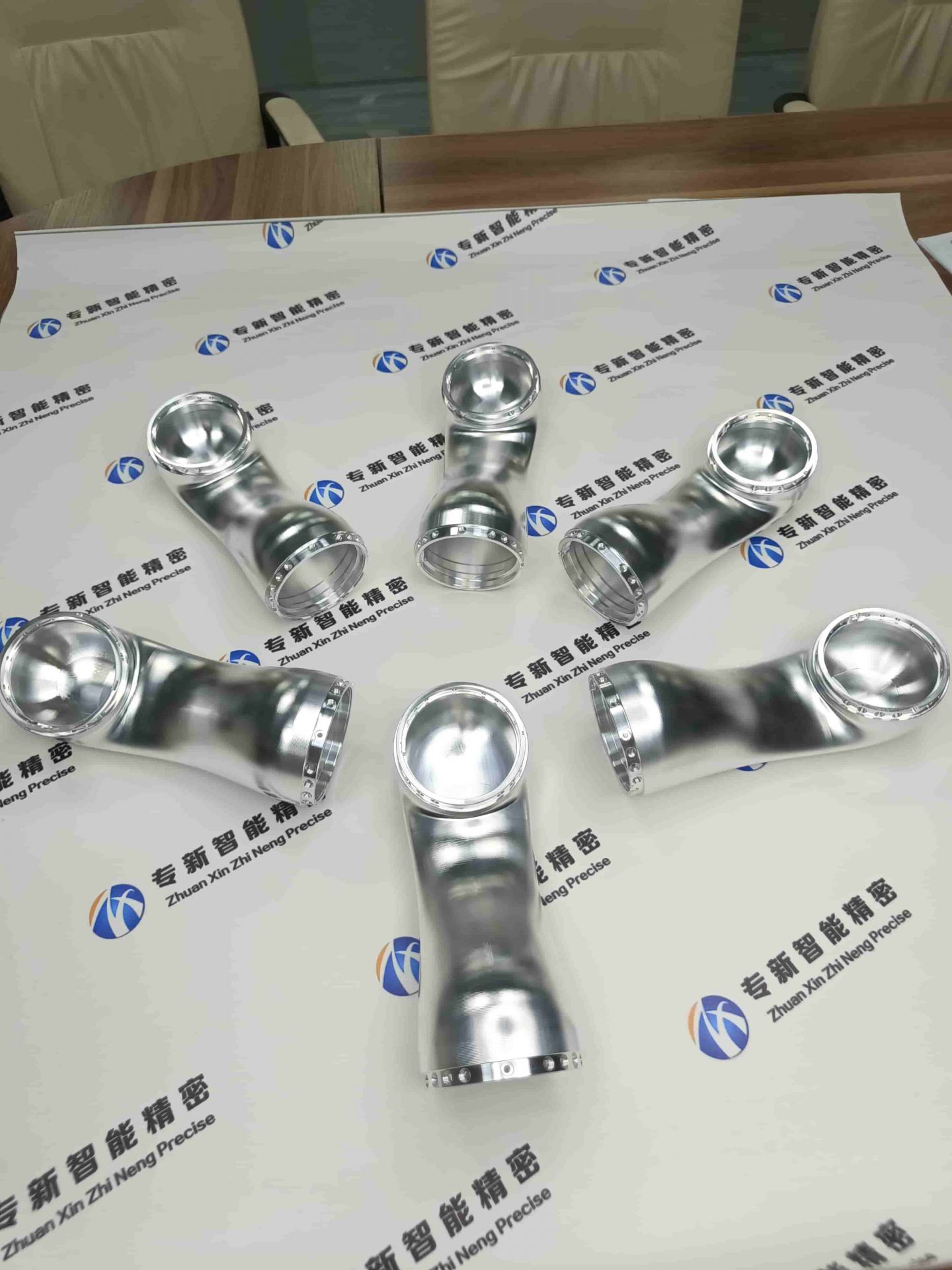 人形機器人一體連桿