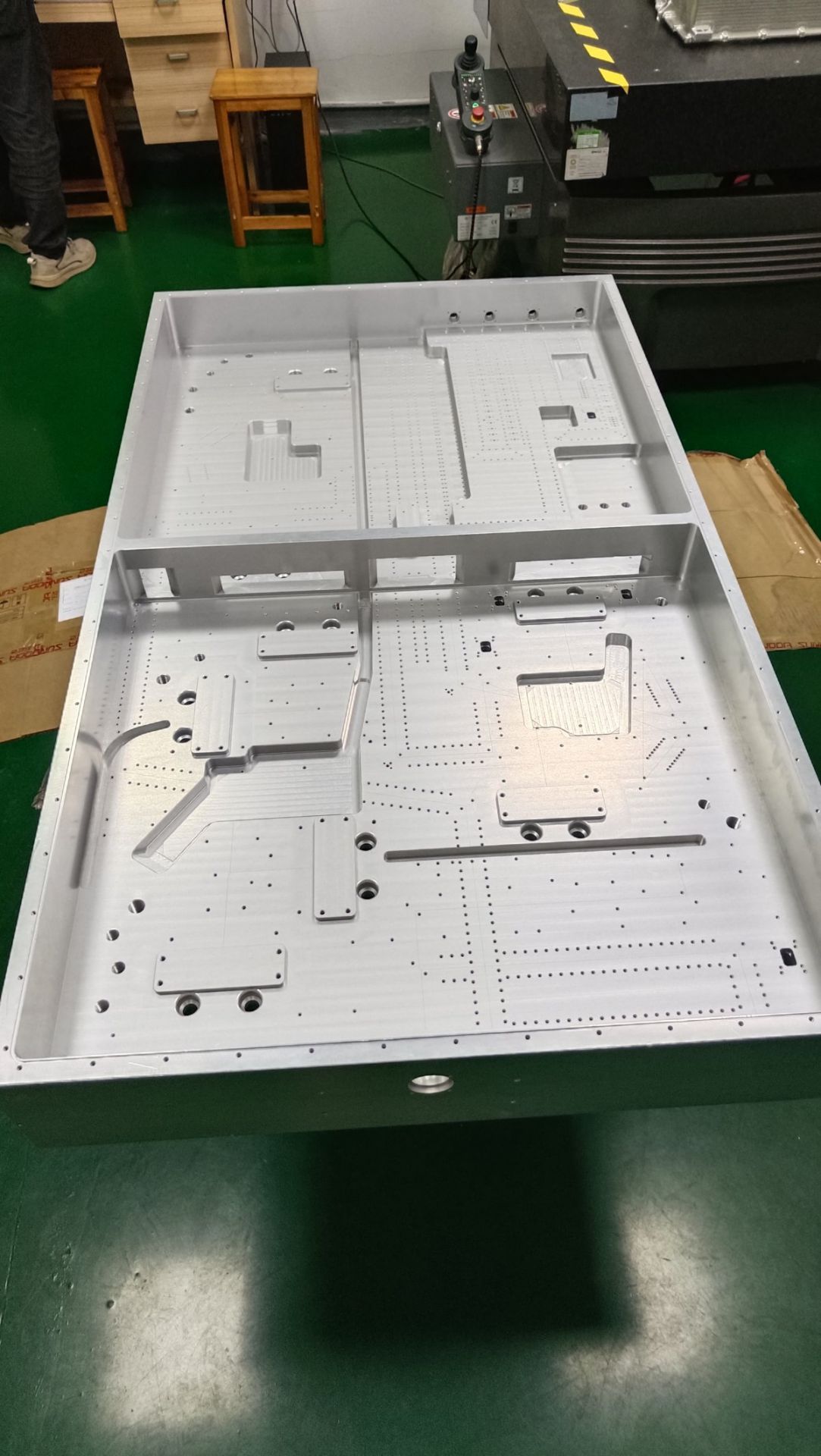 大型激光器腔體